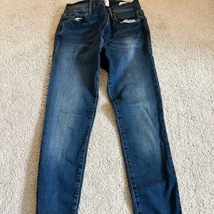 Frame denim jeans with v detail at bottom